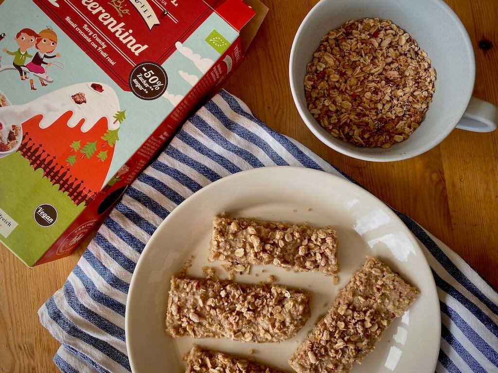 Rezept beerige Crunchy Riegel mit Kokos Titelbild